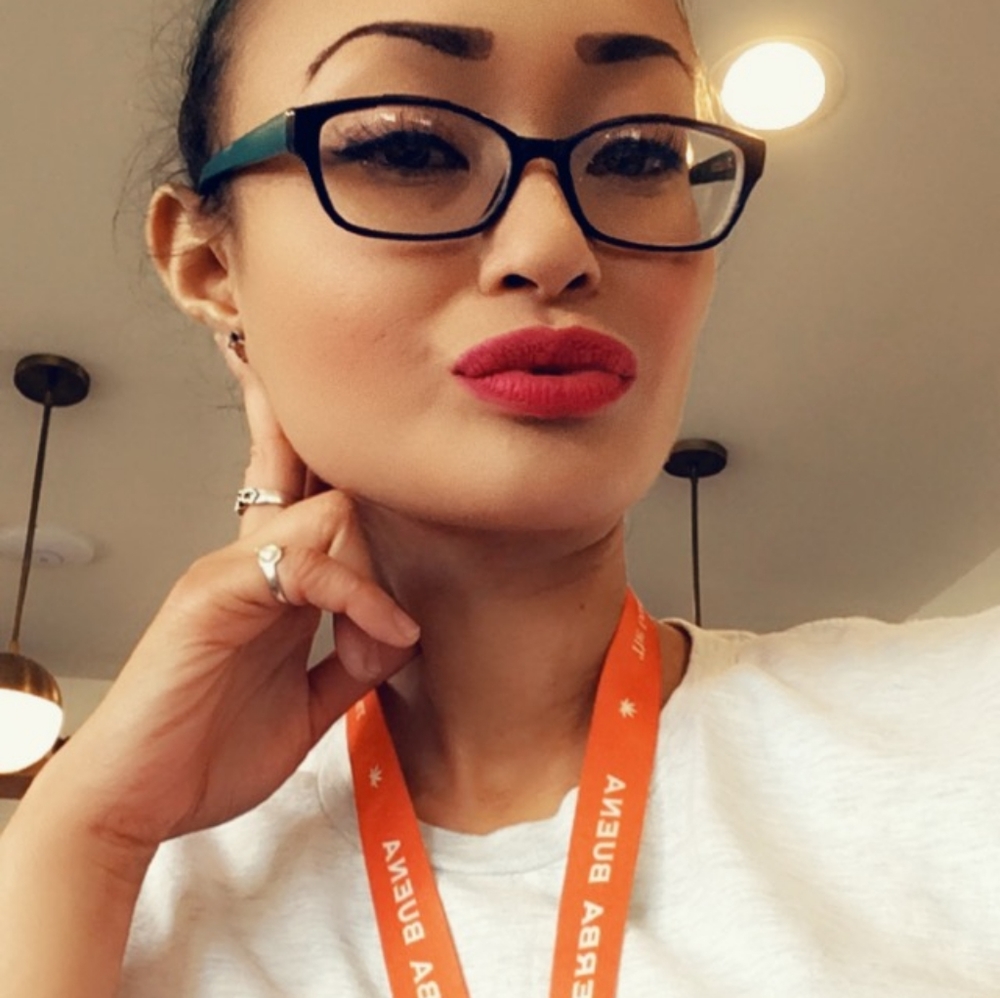 Meet your Posher, Emily